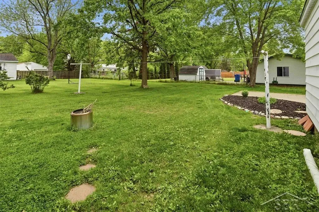 4911 Harding Street Midland City MI 48642