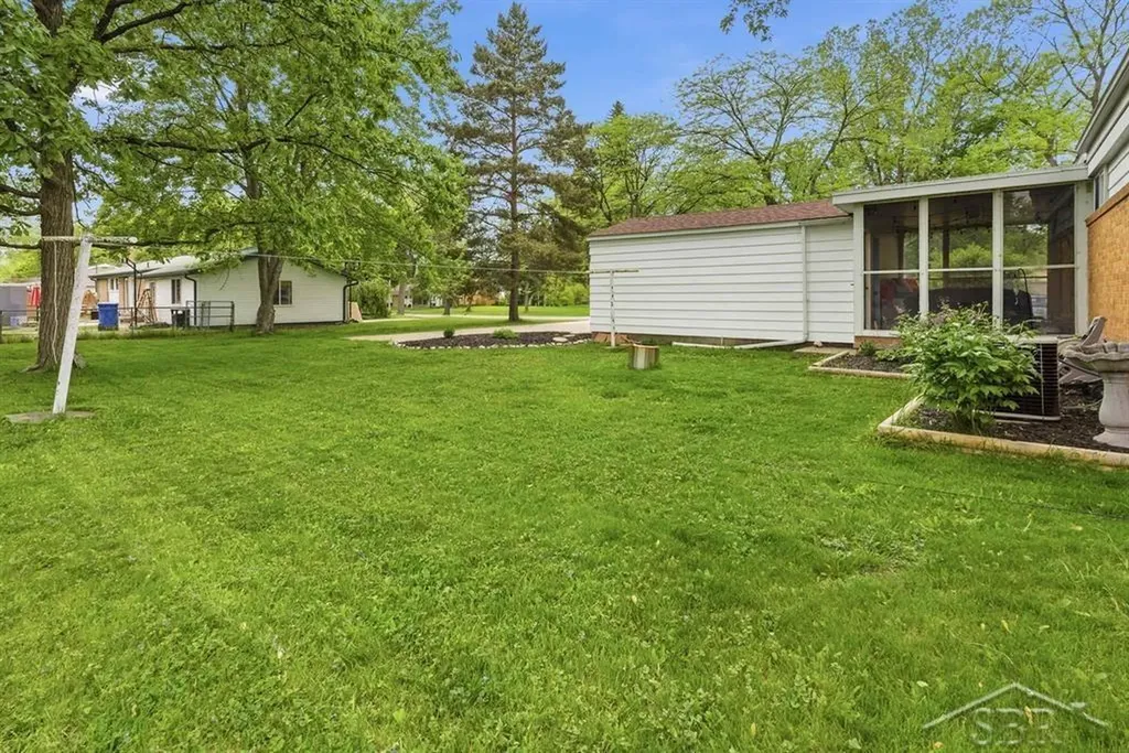 4911 Harding Street Midland City MI 48642
