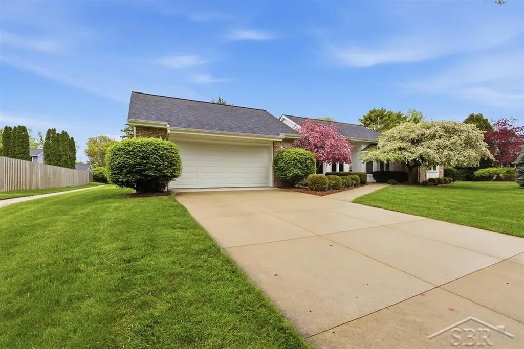 405 Wanetah Drive Midland City MI 48640