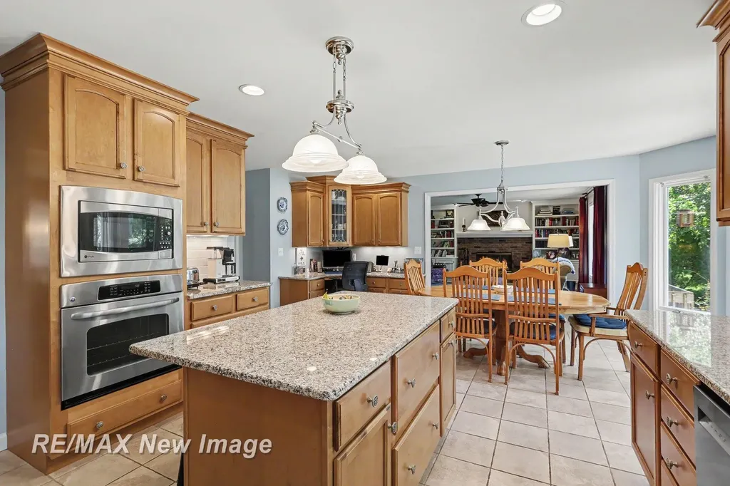 5305 Claremont Street Midland City MI 48642