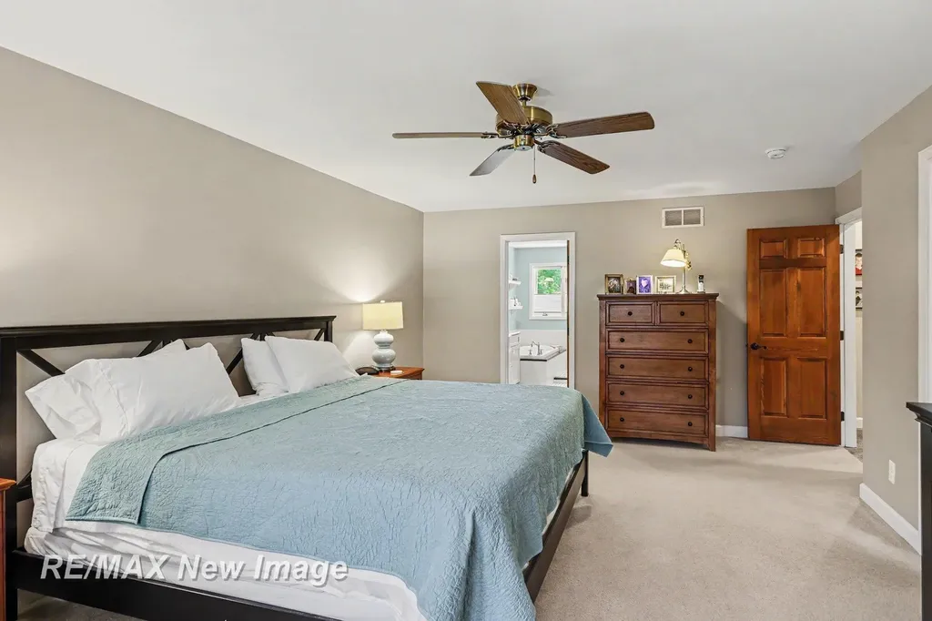 5305 Claremont Street Midland City MI 48642