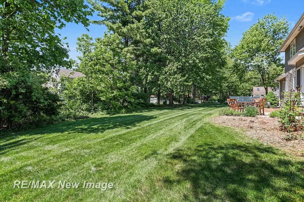 5305 Claremont Street Midland City MI 48642