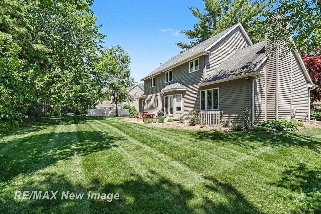 5305 Claremont Street Midland City MI 48642