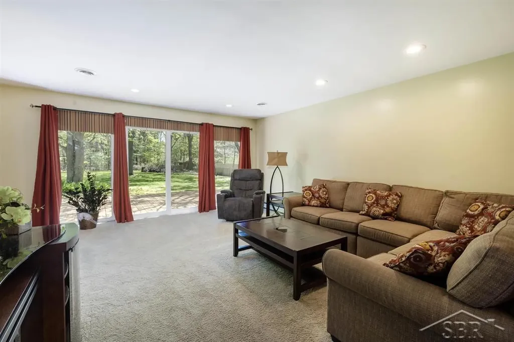 723 S Osborne Drive Midland City MI 48640