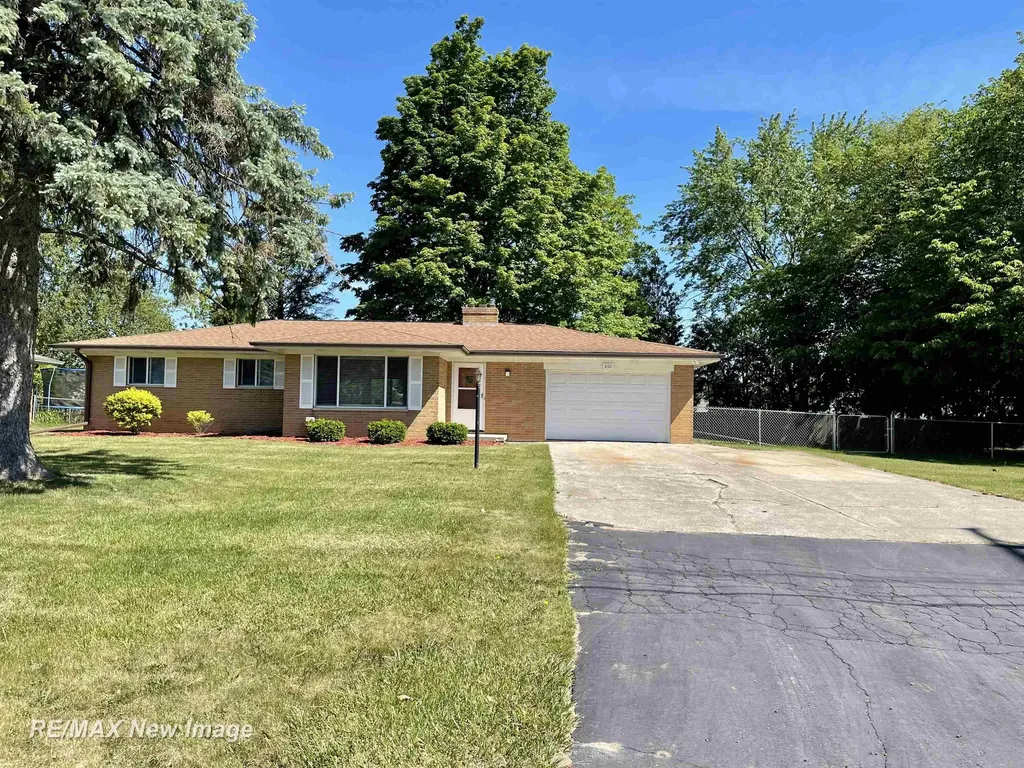 3192 Luther Road Saginaw Charter Township MI 48603