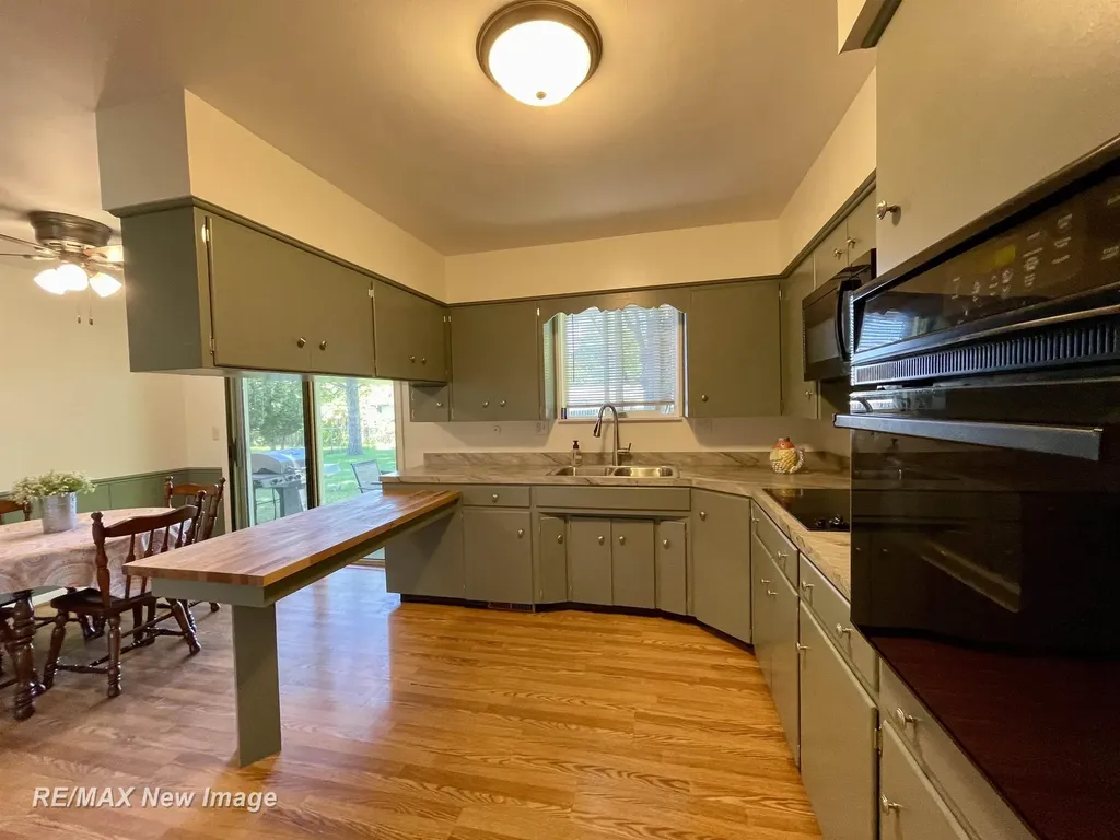 3192 Luther Road Saginaw Charter Township MI 48603