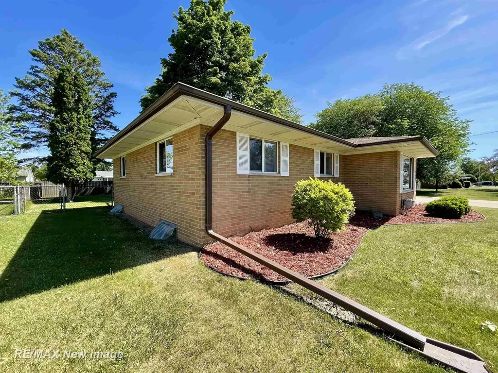 3192 Luther Road Saginaw Charter Township MI 48603