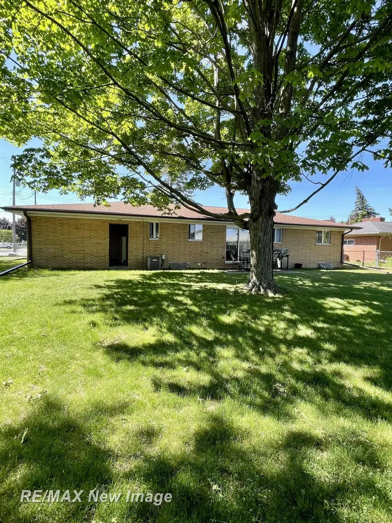 3192 Luther Road Saginaw Charter Township MI 48603