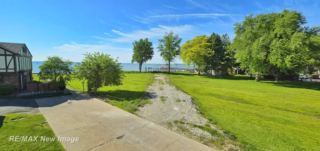 204 Lac Ste Claire Drive St. Clair Shores City MI 48082