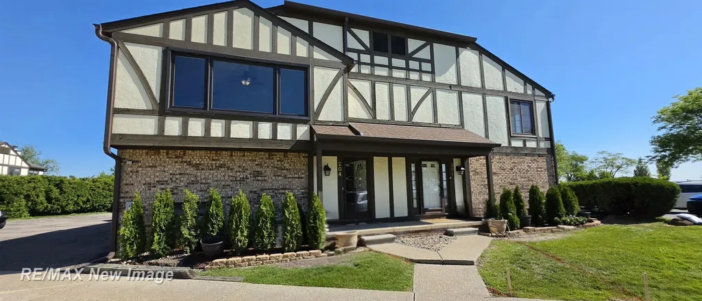 204 Lac Ste Claire Drive St. Clair Shores City MI 48082