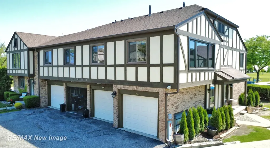 204 Lac Ste Claire Drive St. Clair Shores City MI 48082