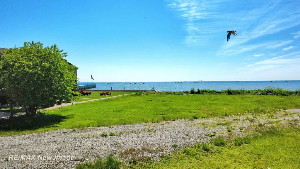 204 Lac Ste Claire Drive St. Clair Shores City MI 48082