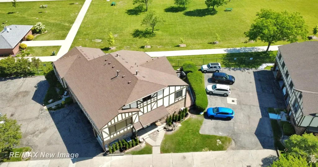 204 Lac Ste Claire Drive St. Clair Shores City MI 48082