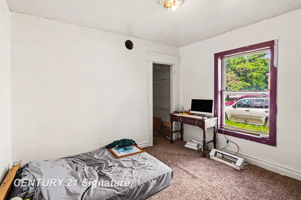 810 Mckinley Street Lansing City MI 48906