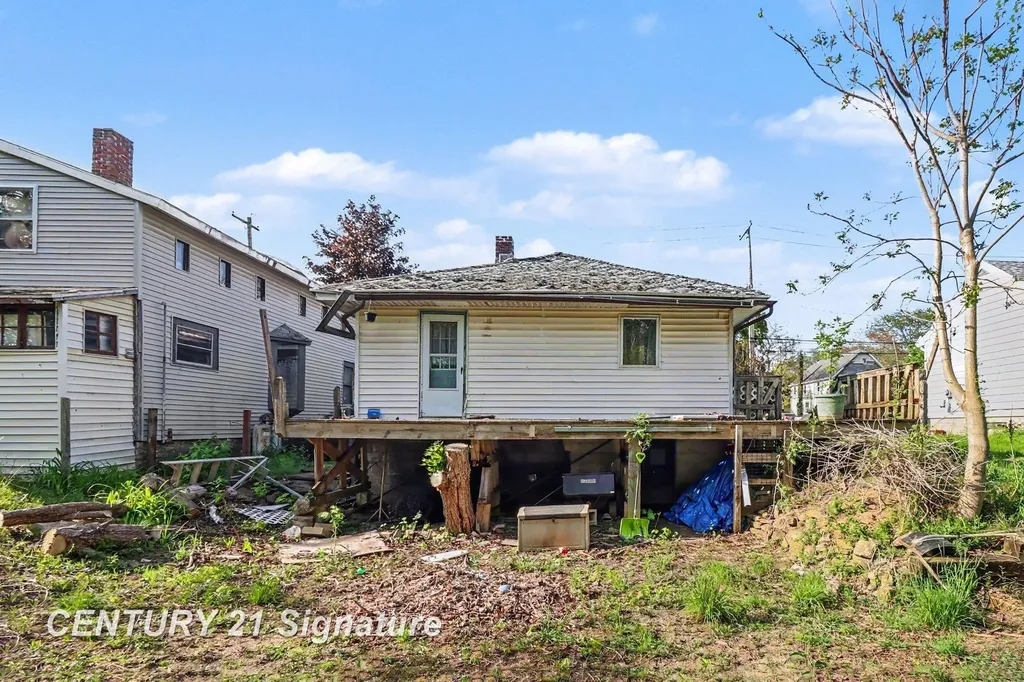 810 Mckinley Street Lansing City MI 48906