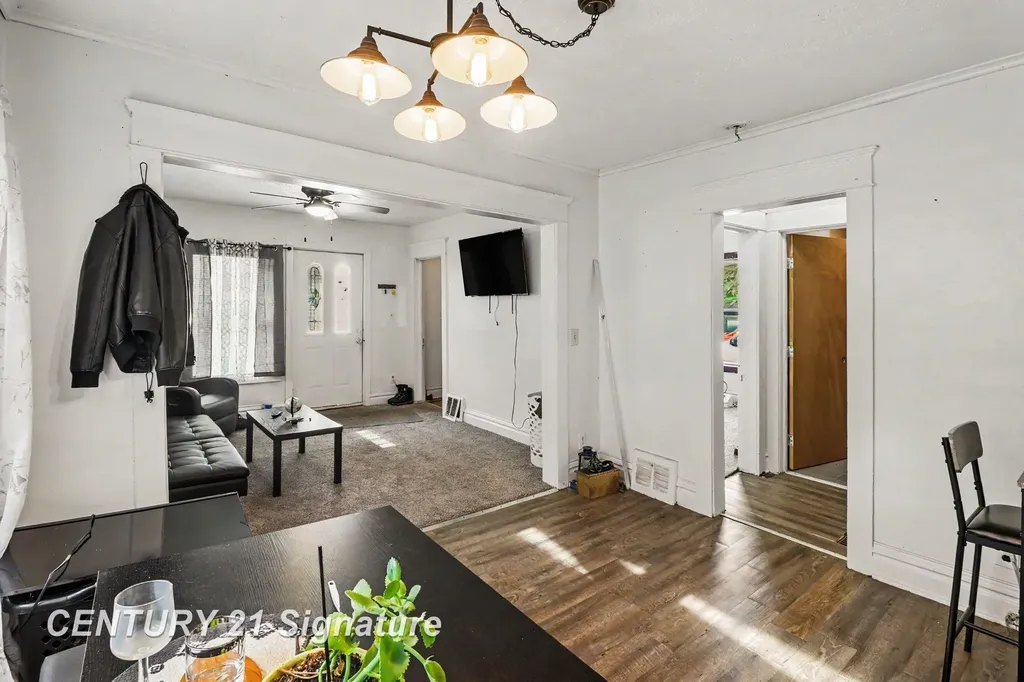 810 Mckinley Street Lansing City MI 48906
