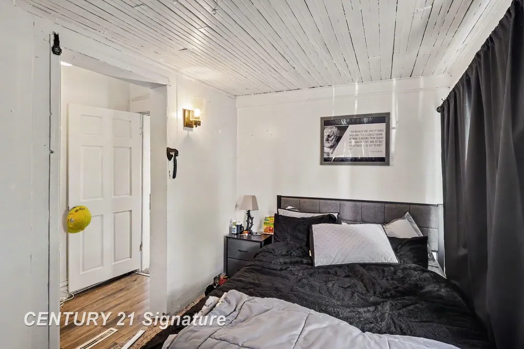 810 Mckinley Street Lansing City MI 48906