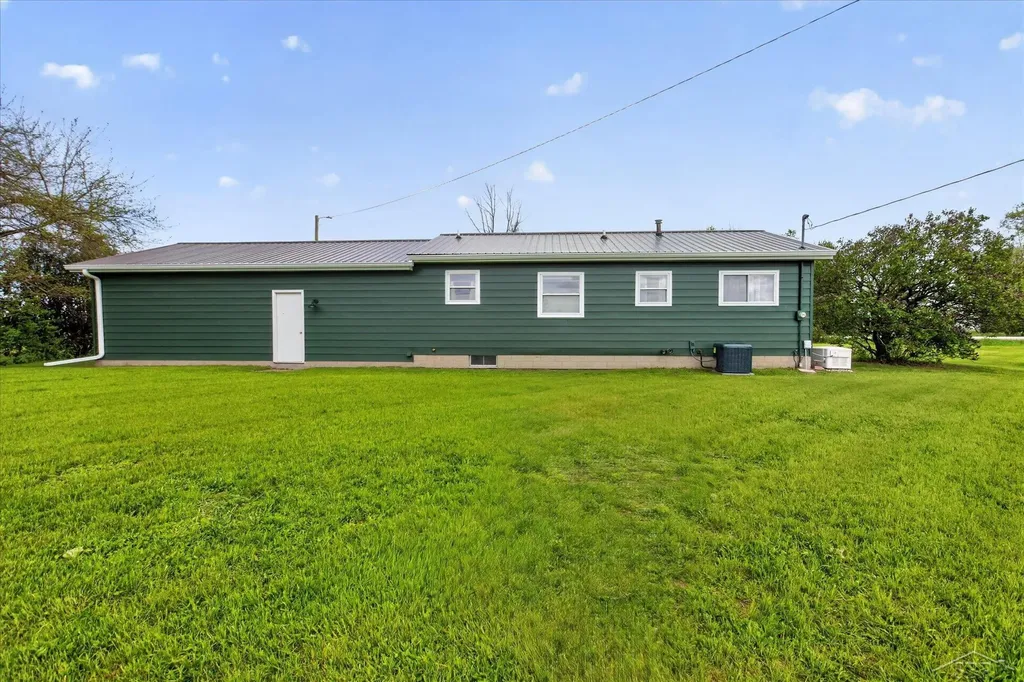 4265 Bay Park Road Akron Township MI 48767
