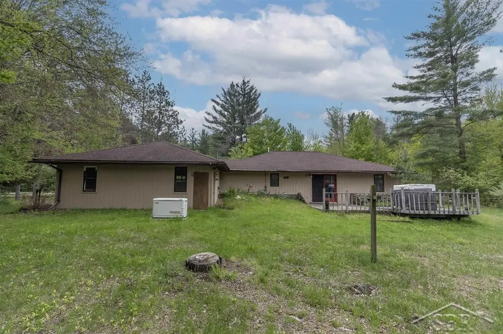 1156 S Alamando Road Greendale Township MI 48883