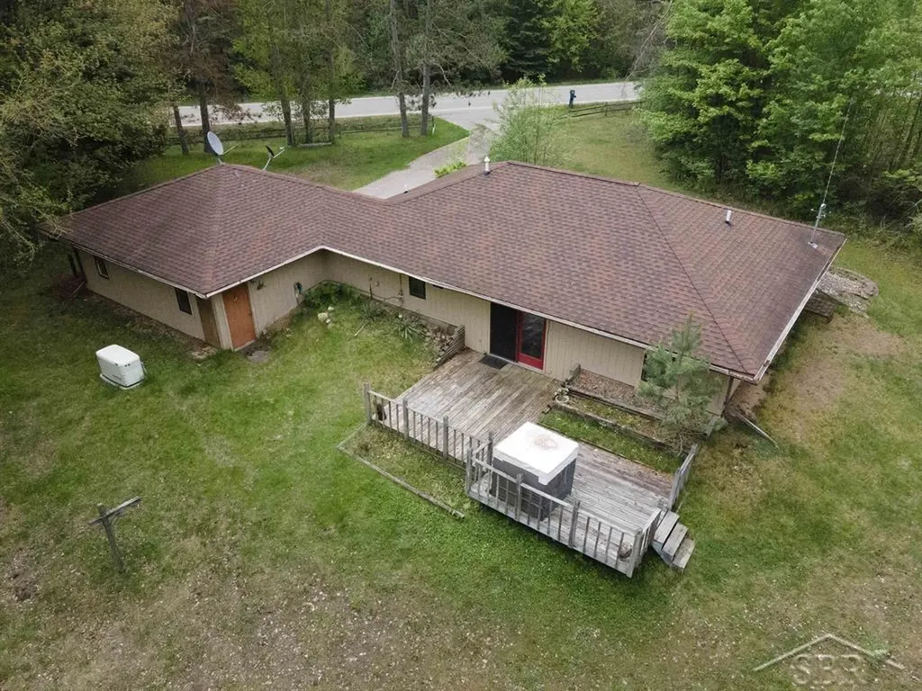 1156 S Alamando Road Greendale Township MI 48883