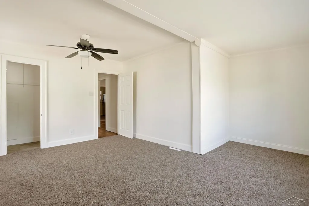 1922 Lowell Avenue Saginaw City MI 48601
