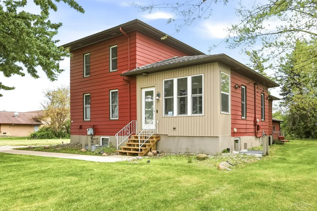3285 Kochville Road Kochville Township MI 48604