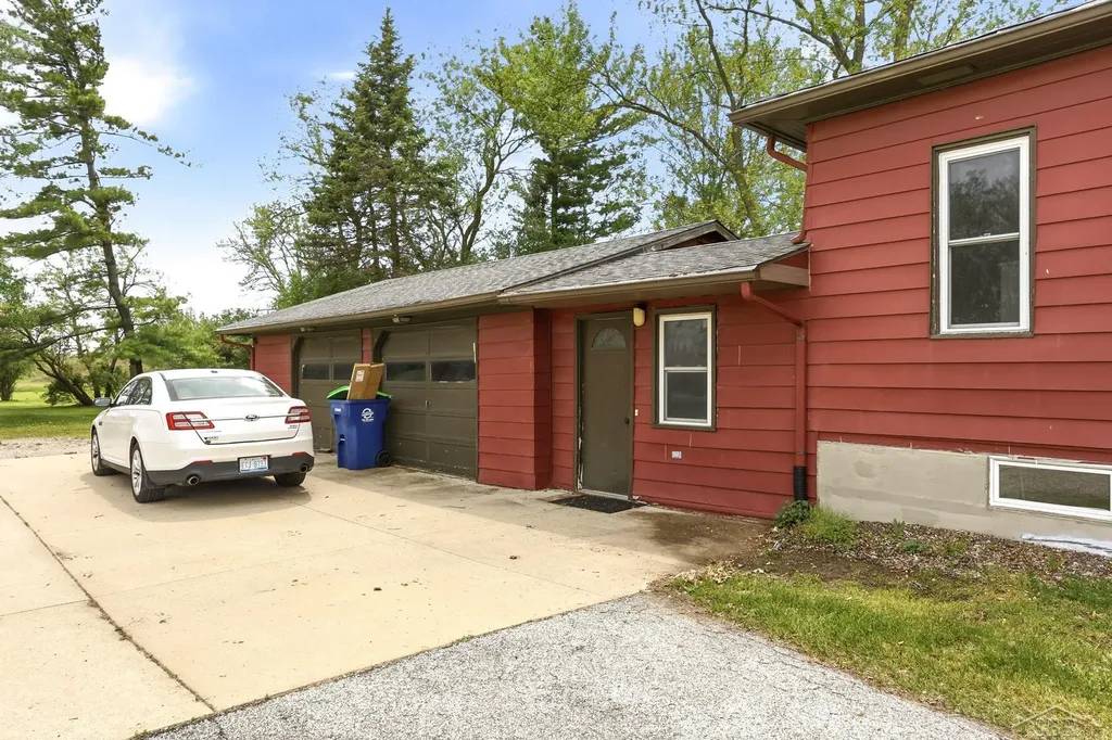 3285 Kochville Road Kochville Township MI 48604