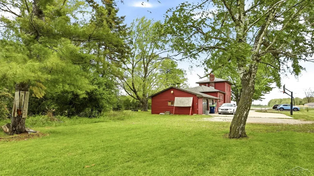 3285 Kochville Road Kochville Township MI 48604
