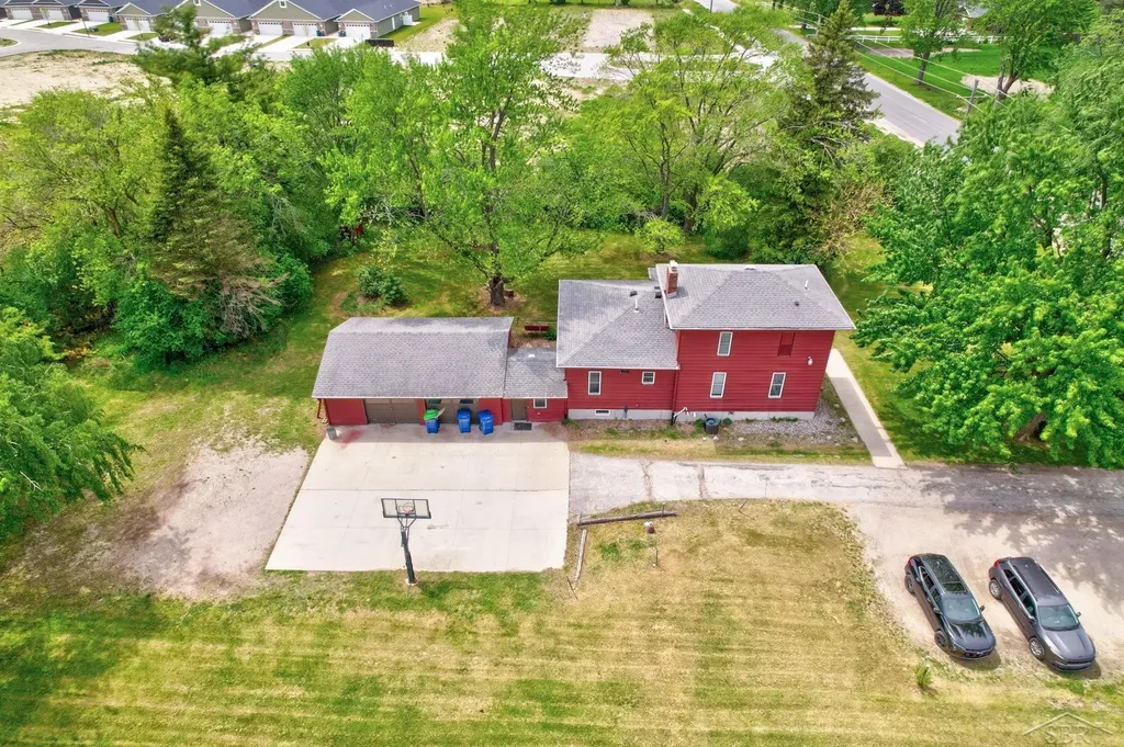 3285 Kochville Road Kochville Township MI 48604