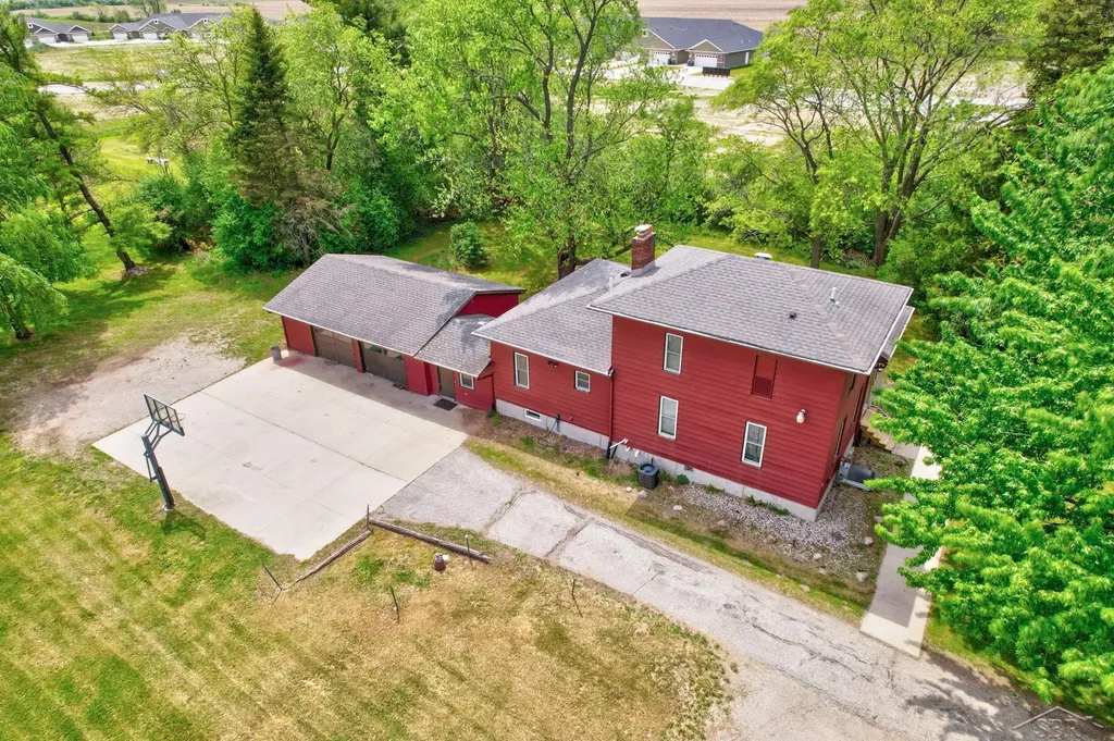 3285 Kochville Road Kochville Township MI 48604