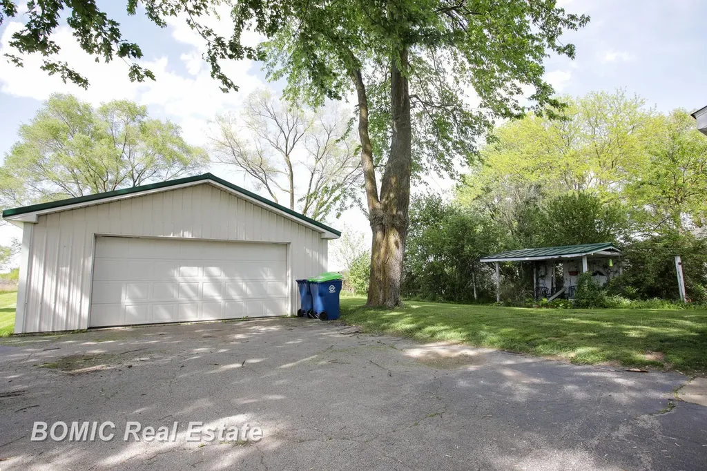 4735 E Washington Road Buena Vista Charter Township MI 48601