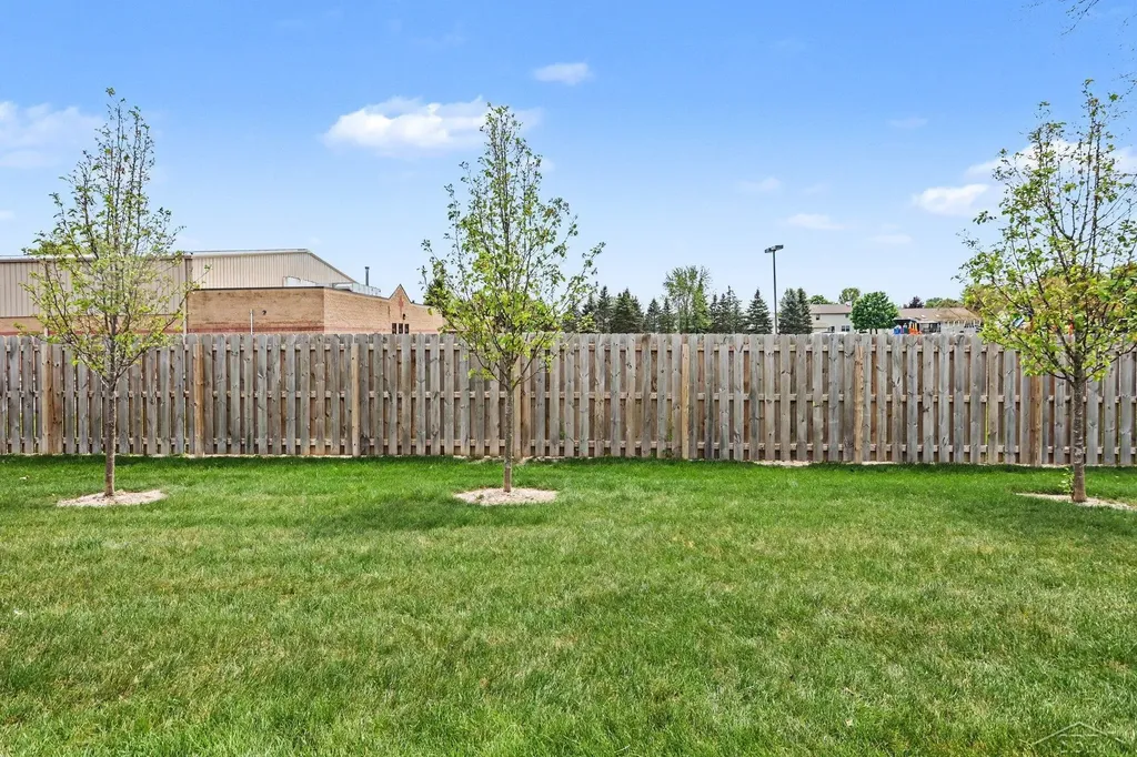 4111 Woodburn Court Saginaw Charter Township MI 48603