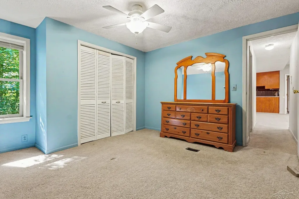 1038 E Freeland Road Mt. Haley Township MI 48637