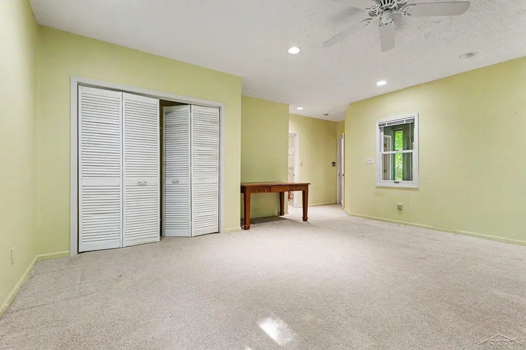 1038 E Freeland Road Mt. Haley Township MI 48637
