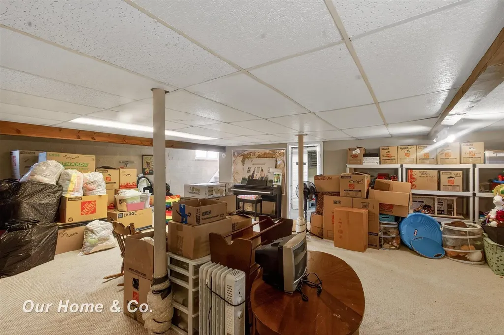 1872 Mckinley Avenue Bay City City MI 48708