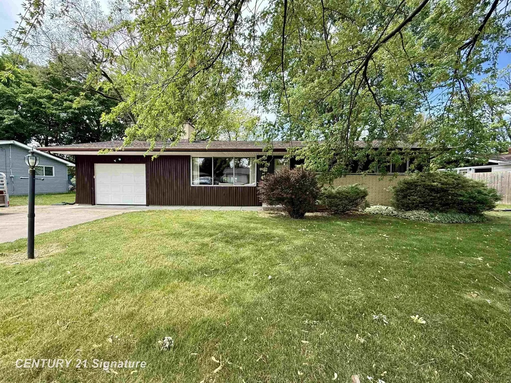 1221 Sauk Lane Saginaw Charter Township MI 48638