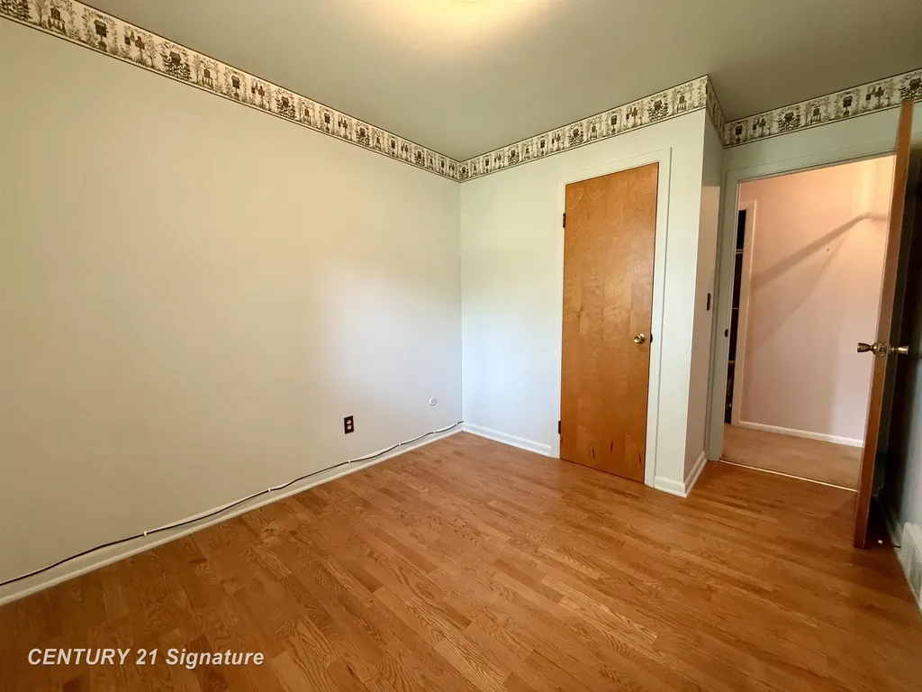 1221 Sauk Lane Saginaw Charter Township MI 48638