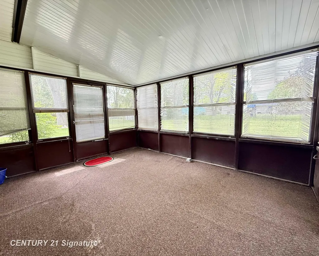 1221 Sauk Lane Saginaw Charter Township MI 48638