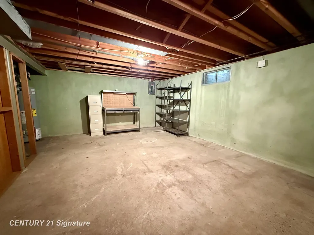 1221 Sauk Lane Saginaw Charter Township MI 48638