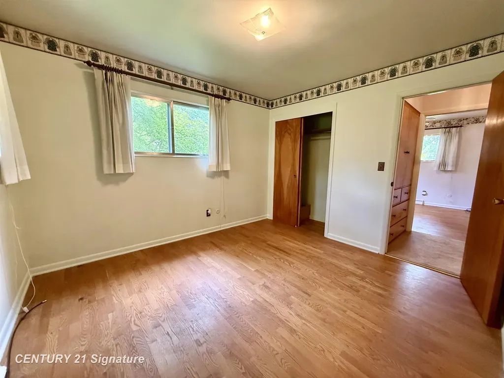 1221 Sauk Lane Saginaw Charter Township MI 48638