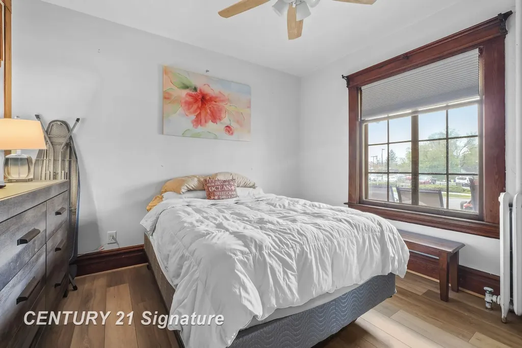 607 W Front Street Traverse City City MI 49684