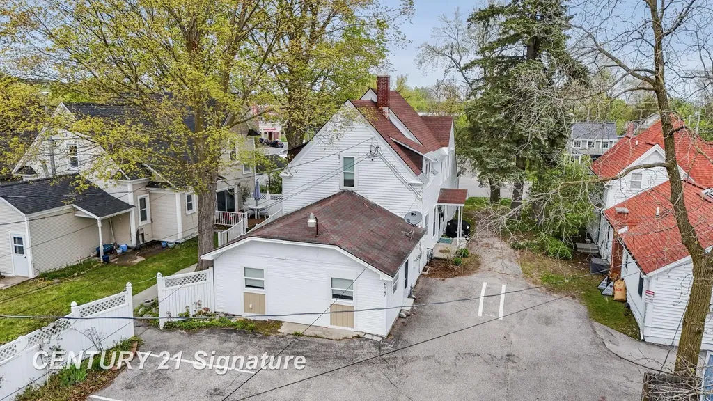607 W Front Street Traverse City City MI 49684