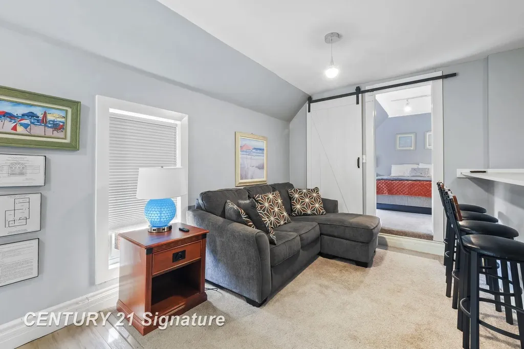 607 W Front Street Traverse City City MI 49684