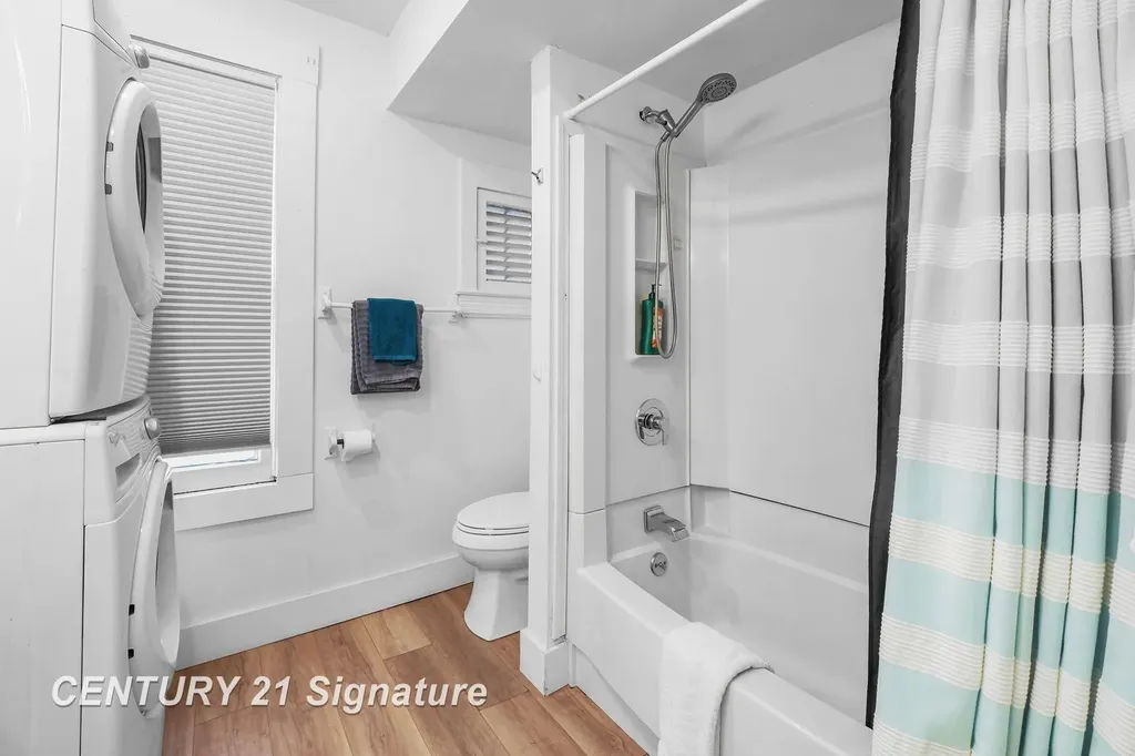607 W Front Street Traverse City City MI 49684