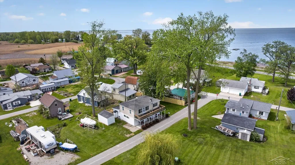 1857 Center Road Fairhaven Township MI 48759