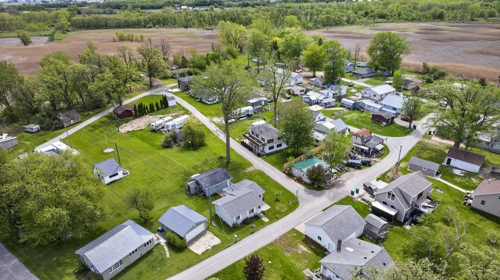 1857 Center Road Fairhaven Township MI 48759