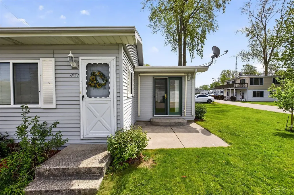 1857 Center Road Fairhaven Township MI 48759