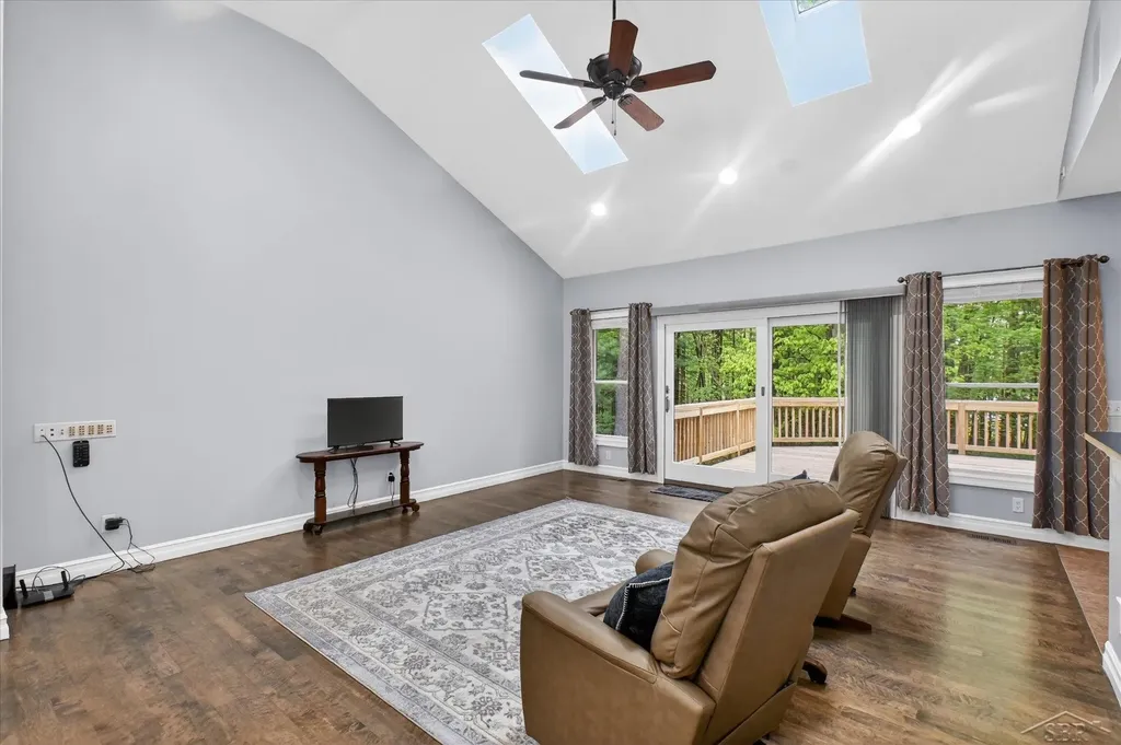 809 Rosewood Boulevard Homer Township MI 48640