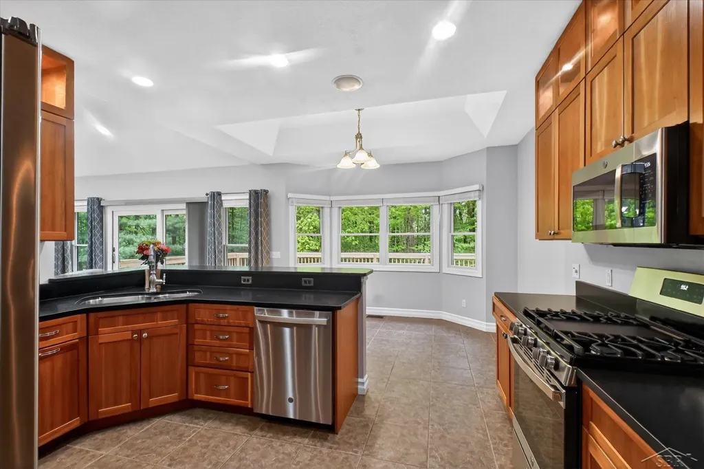 809 Rosewood Boulevard Homer Township MI 48640