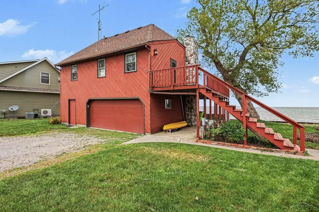 362 N Linwood Beach Road Fraser Township MI 48634